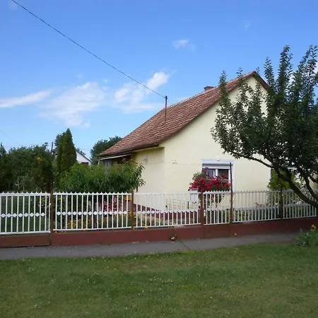In Siofok/balaton 19723 Apartment *